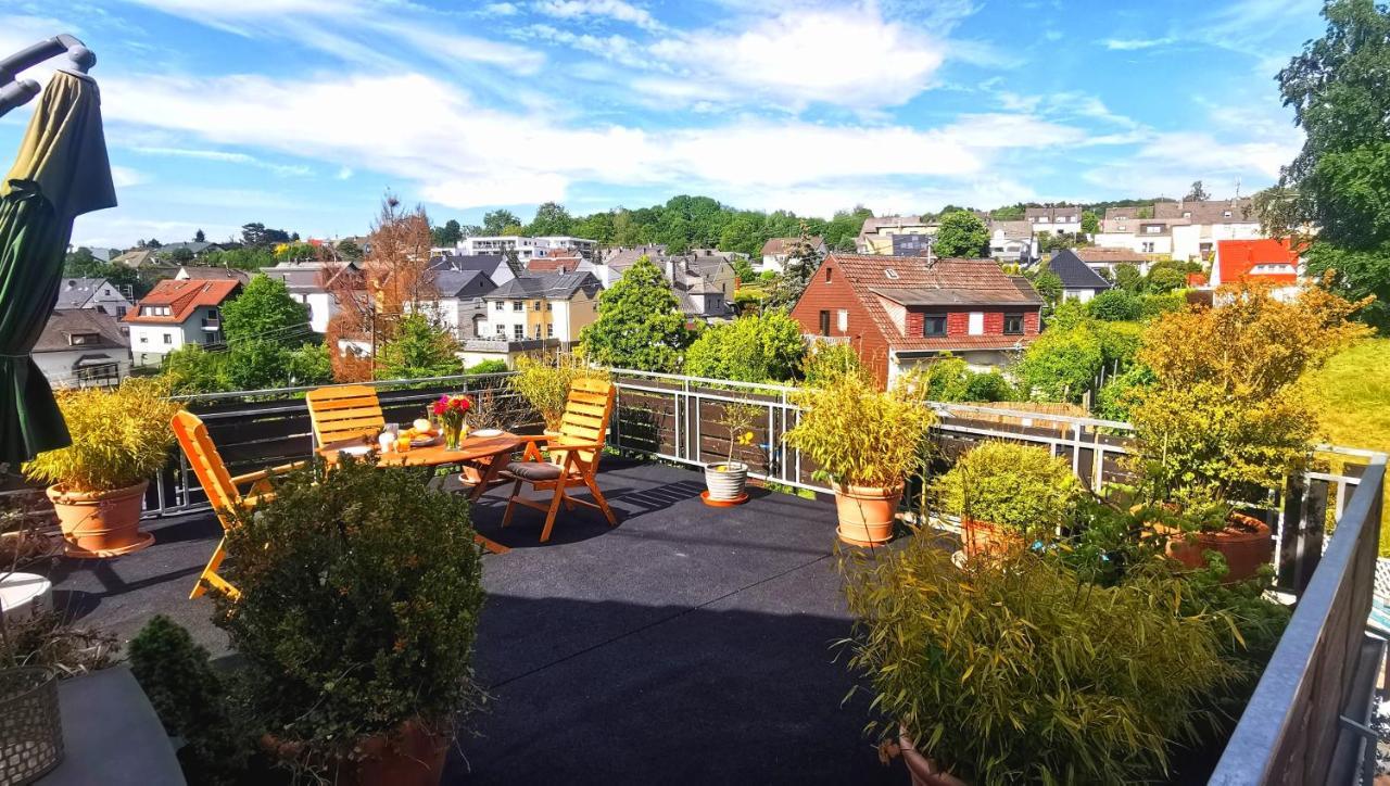 Apartamento Auszeit Rhein-Mosel Waldesch Exterior foto