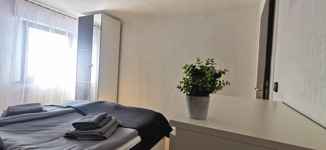 Apartamento Auszeit Rhein-Mosel Waldesch Exterior foto
