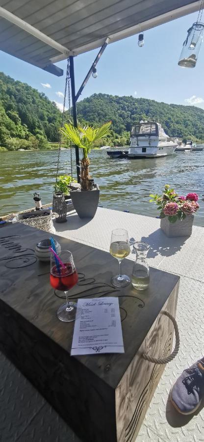 Apartamento Auszeit Rhein-Mosel Waldesch Exterior foto