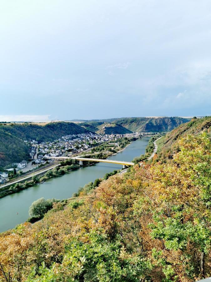 Apartamento Auszeit Rhein-Mosel Waldesch Exterior foto